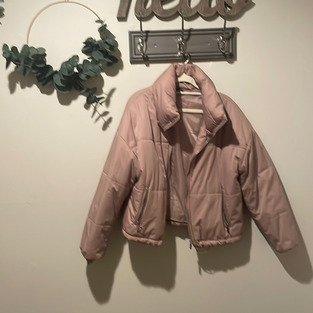 NASTY GAL cropped puffer